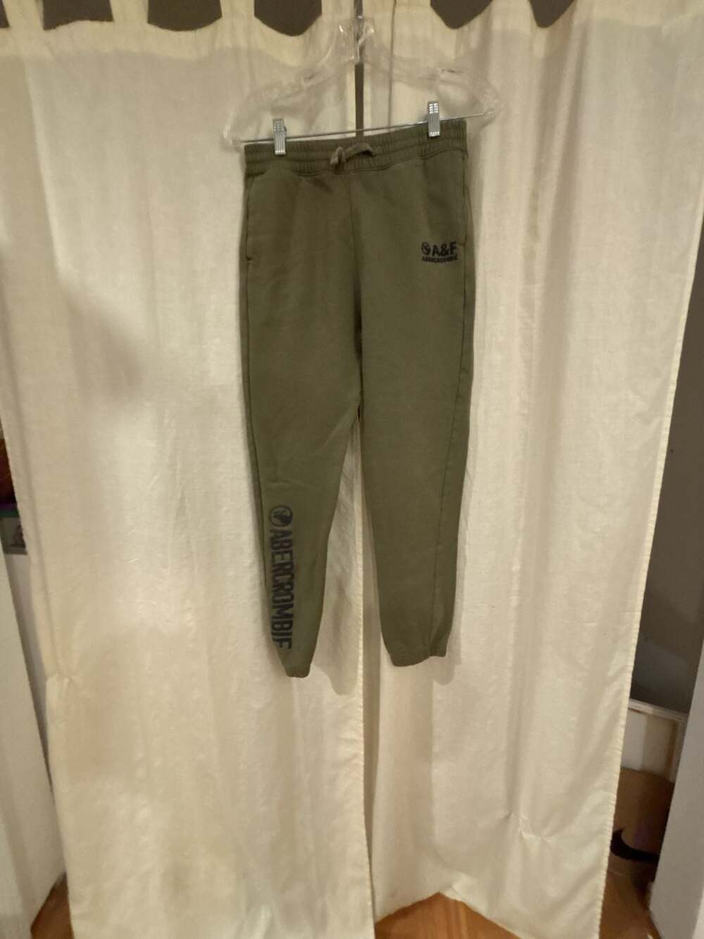 abercrombie kids Olive Green Logo Graphic Jogger Sweatpants Size 13/14
